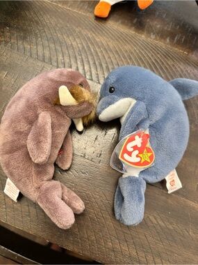 Ty Blue Dolphin Plush with Ty Brown Walrus Beanie Buddies Set
